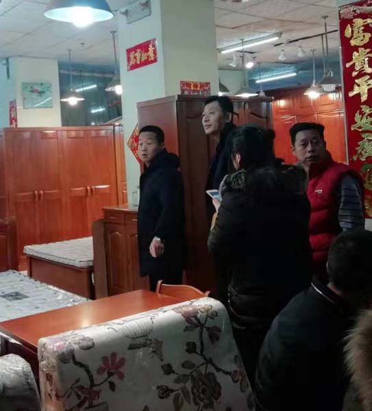 第二版规范摊位界限 清理占道超摆.jpg