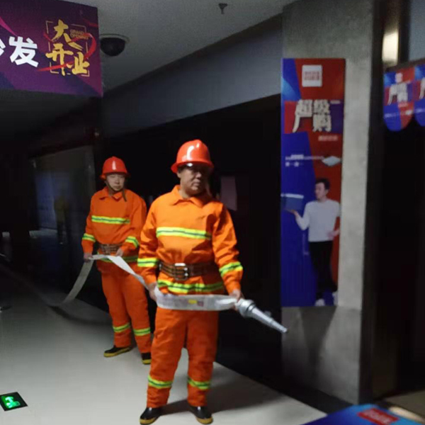 第三版领秀家居开展消防演习.jpg